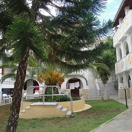 Bella Grecia And Apartment Moraḯtika
